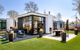 Cube Of Luxury Direkt Am Strand Europarcs Bad Hoophuizen